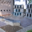 prefab urnenmuur zandstraal structuur antraciet gekleurd beton 